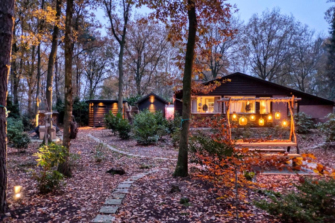 Lodge In Een Bosrijke Omgeving Met Hottub & Sauna Opt Rheezerveen Luaran gambar
