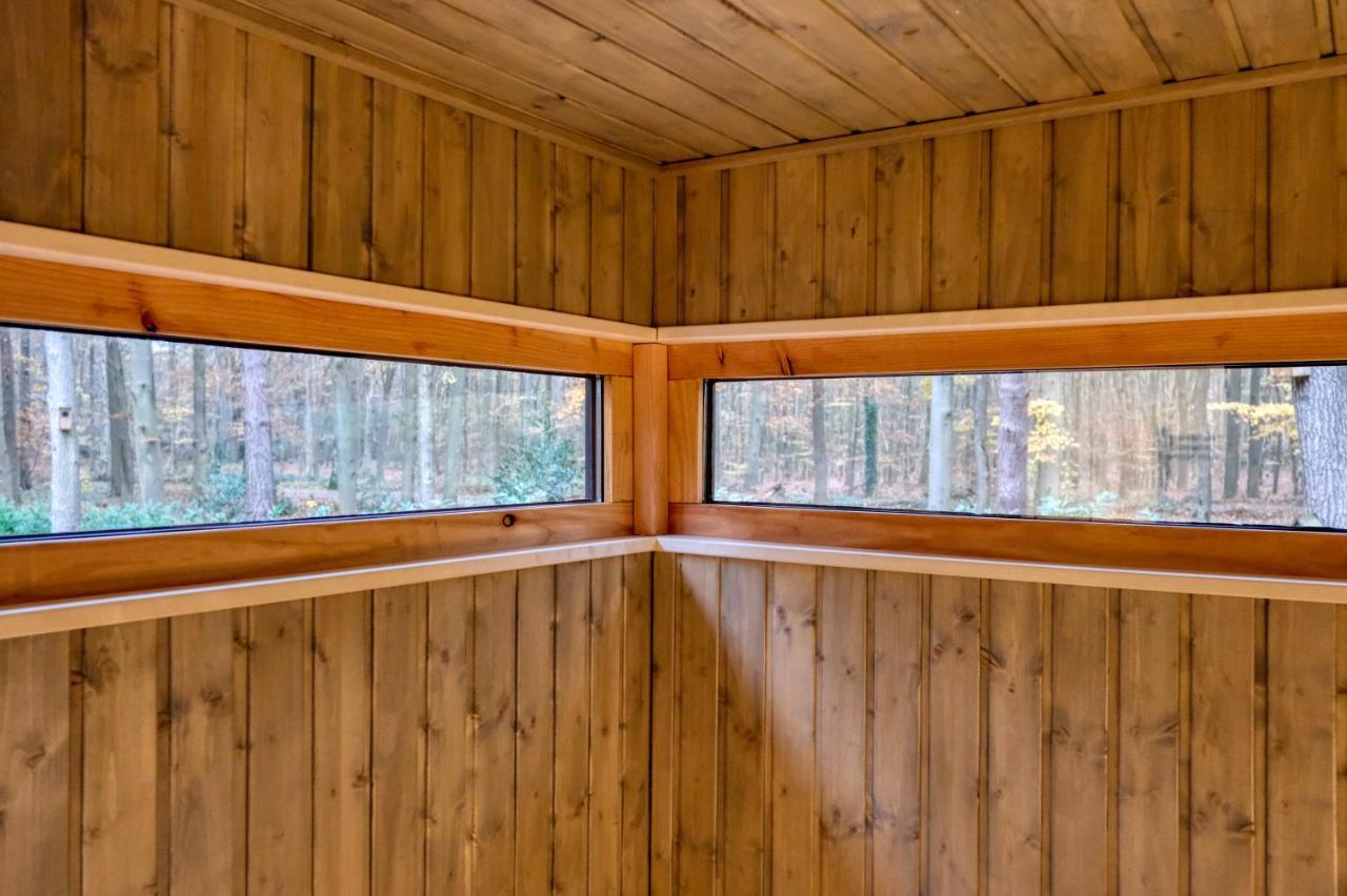Lodge In Een Bosrijke Omgeving Met Hottub & Sauna Opt Rheezerveen Luaran gambar