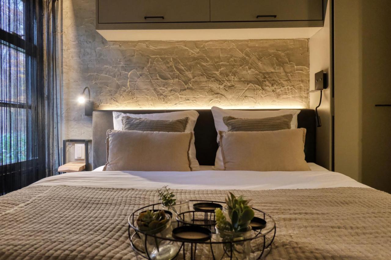 Lodge In Een Bosrijke Omgeving Met Hottub & Sauna Opt Rheezerveen Luaran gambar